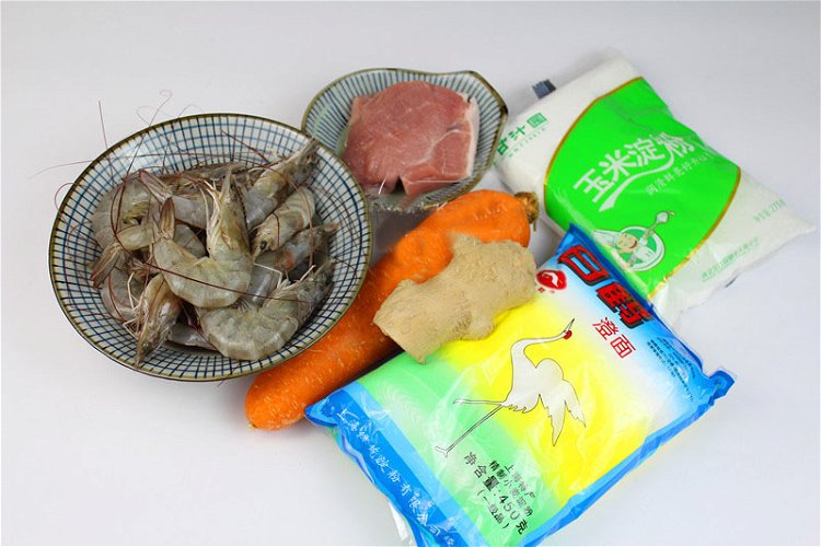 Image of Prepare os ingredientes. 150 gramas de amido trigo, 50 gramas de...