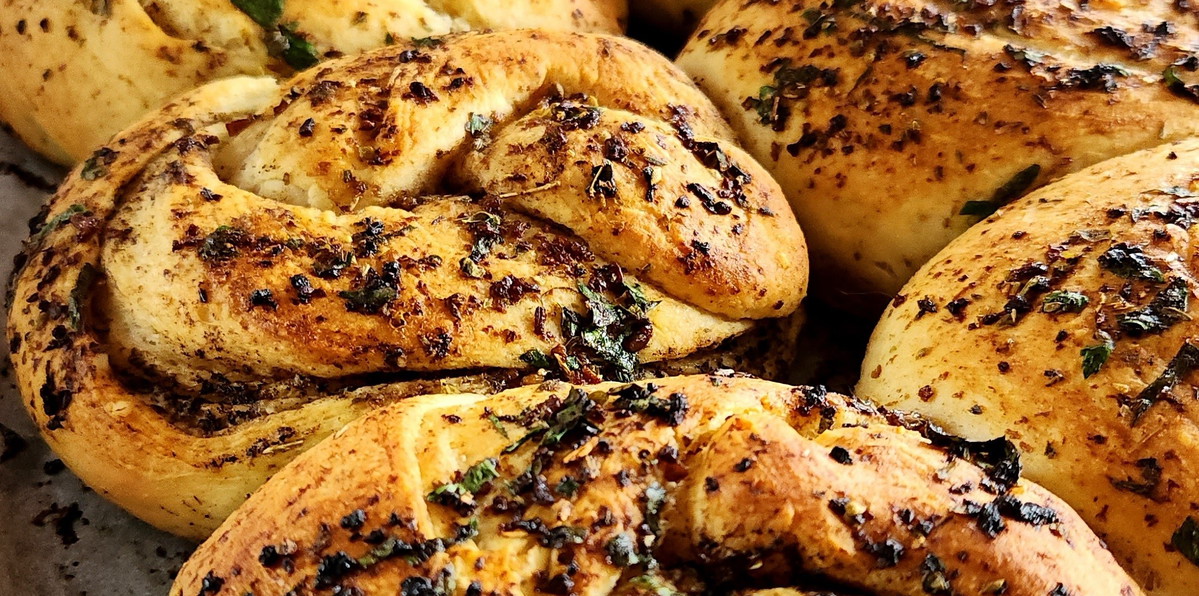 Black Garlic Knots