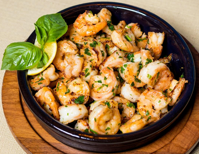 Image of How to Sous Vide Shrimp: An Insanely Delicious (& Easy) Recipe 