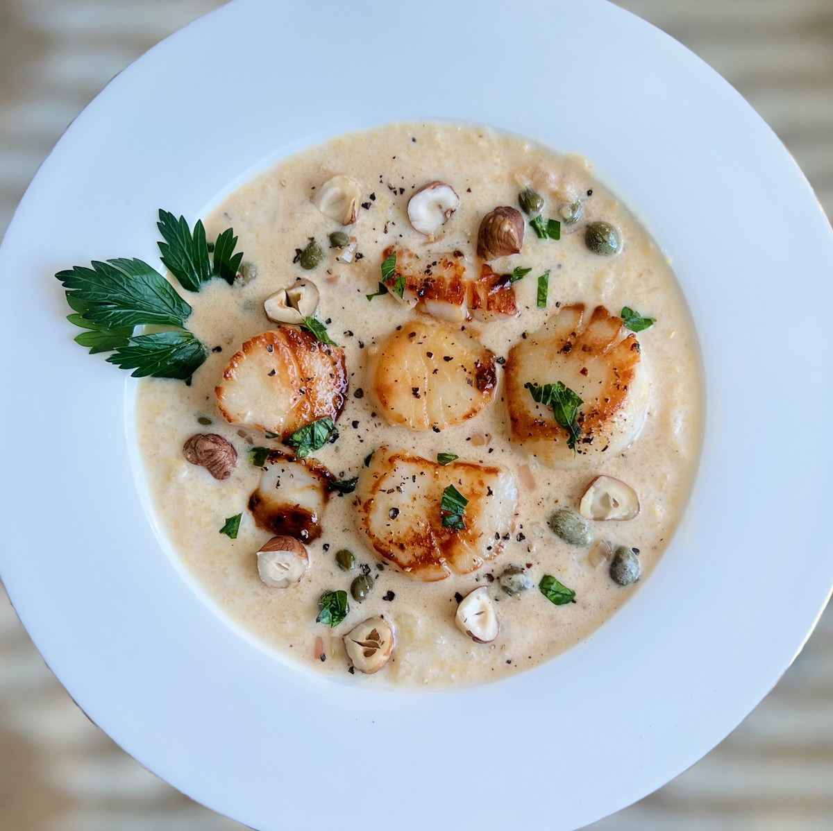 Seared Scallops over Creamy Polenta 