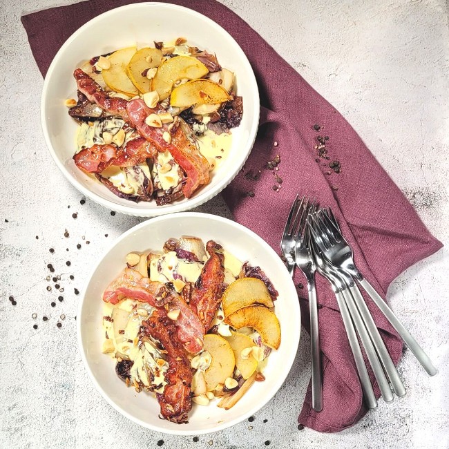 Image of Radicchio gebraten an Gorgonzolasauce, zum Reinsetzen lecker!