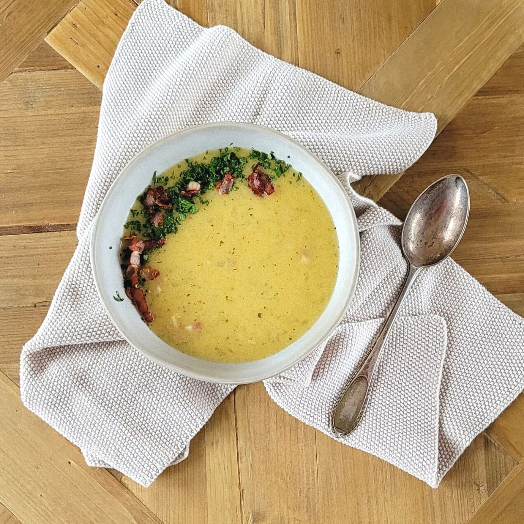 Grossmutter’s Griesssuppe mit Speck & Pfeffer Cuvée, währschaft & fein