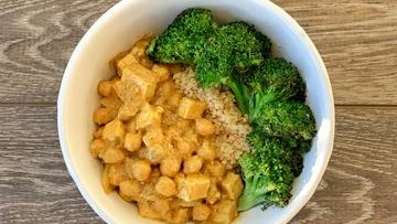 Image of Yellow Squash Curry with Coconut (Vegan, Dairy-Free, Gluten-Free)