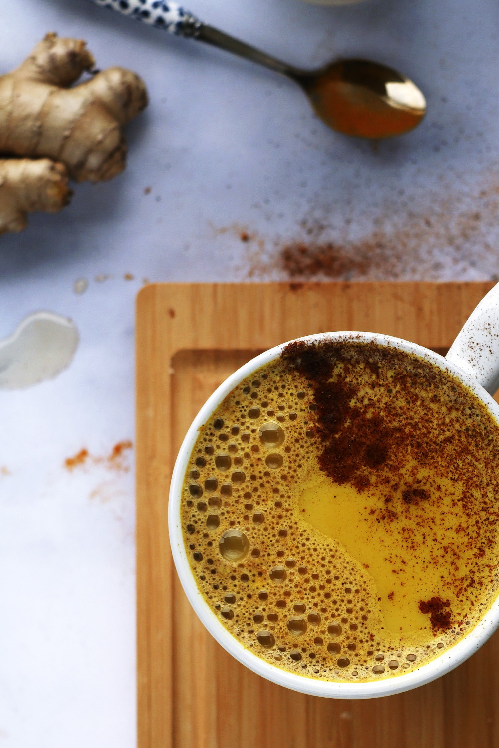 Leite dourado de amêndoa (ou Golden Milk)