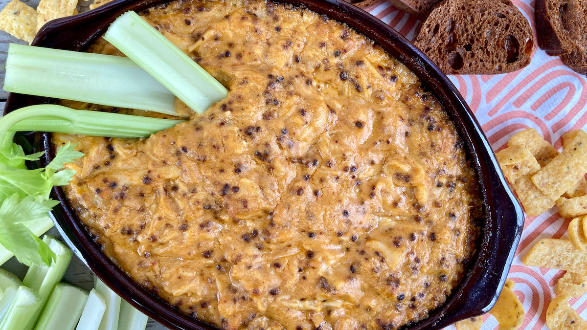 Smoky Buffalo Chicken Dip (Dairy-Free!)