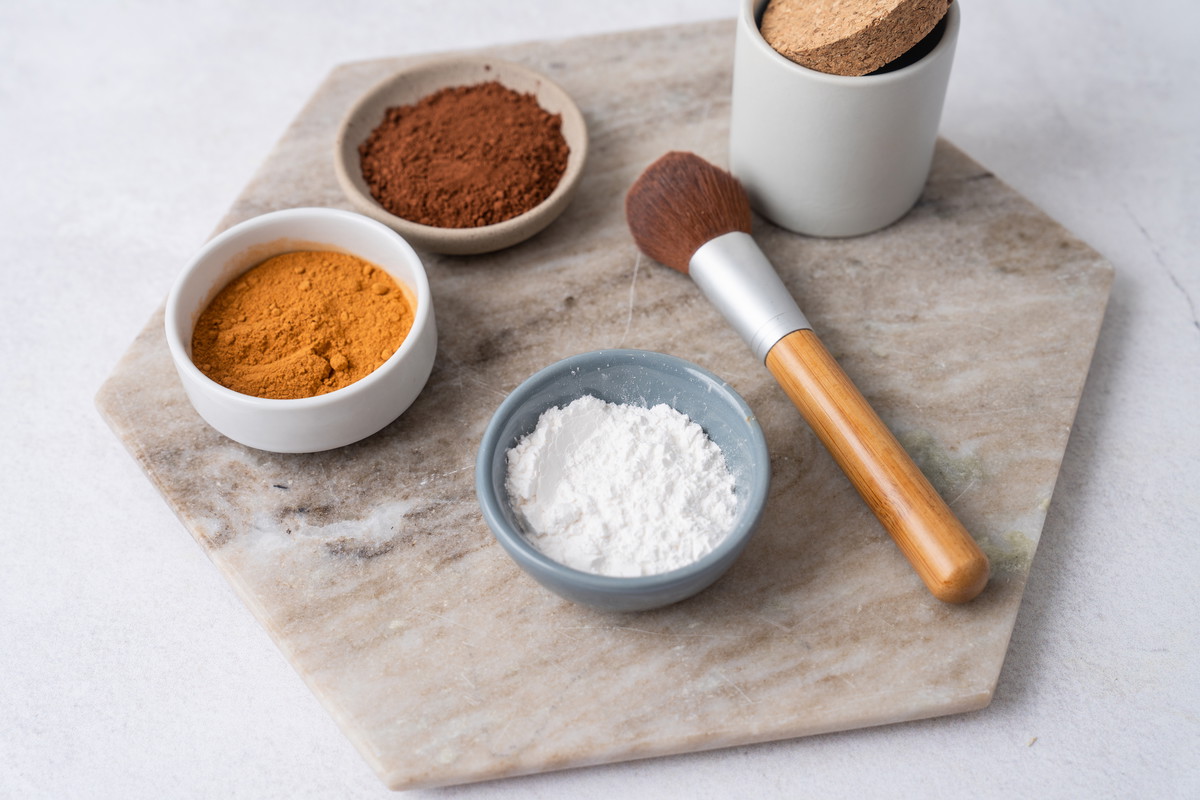 DIY Dry Shampoo