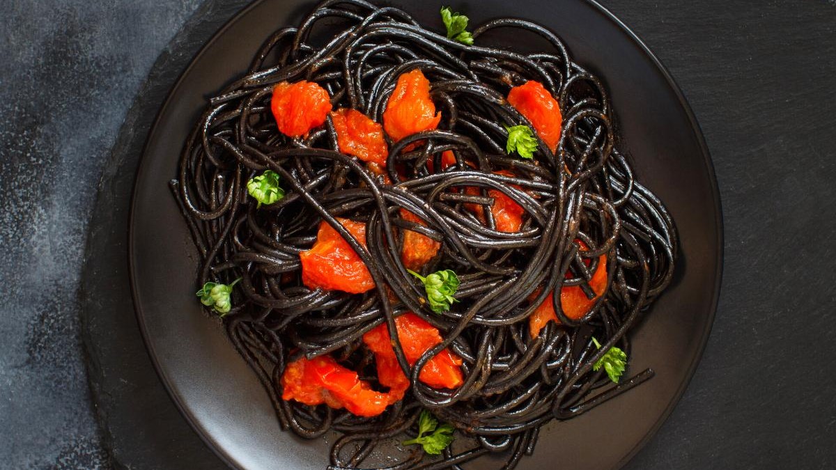 Squid Ink Pasta: A Unique and Delicious Dish | Supermarket Italy