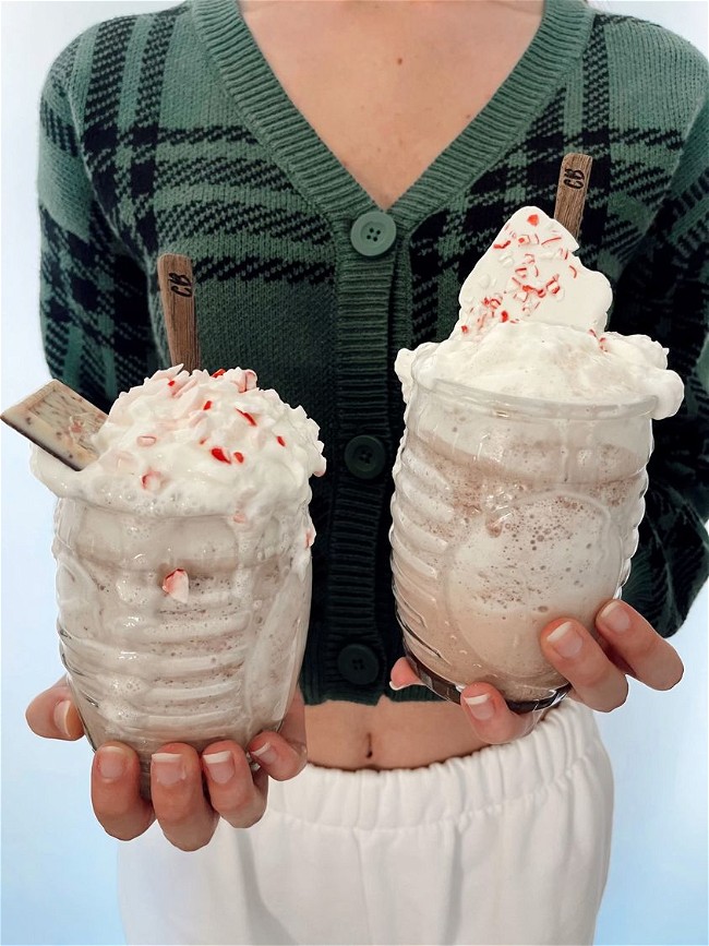 Image of Jay Robb Chocolate Peppermint Bark Protein Shake