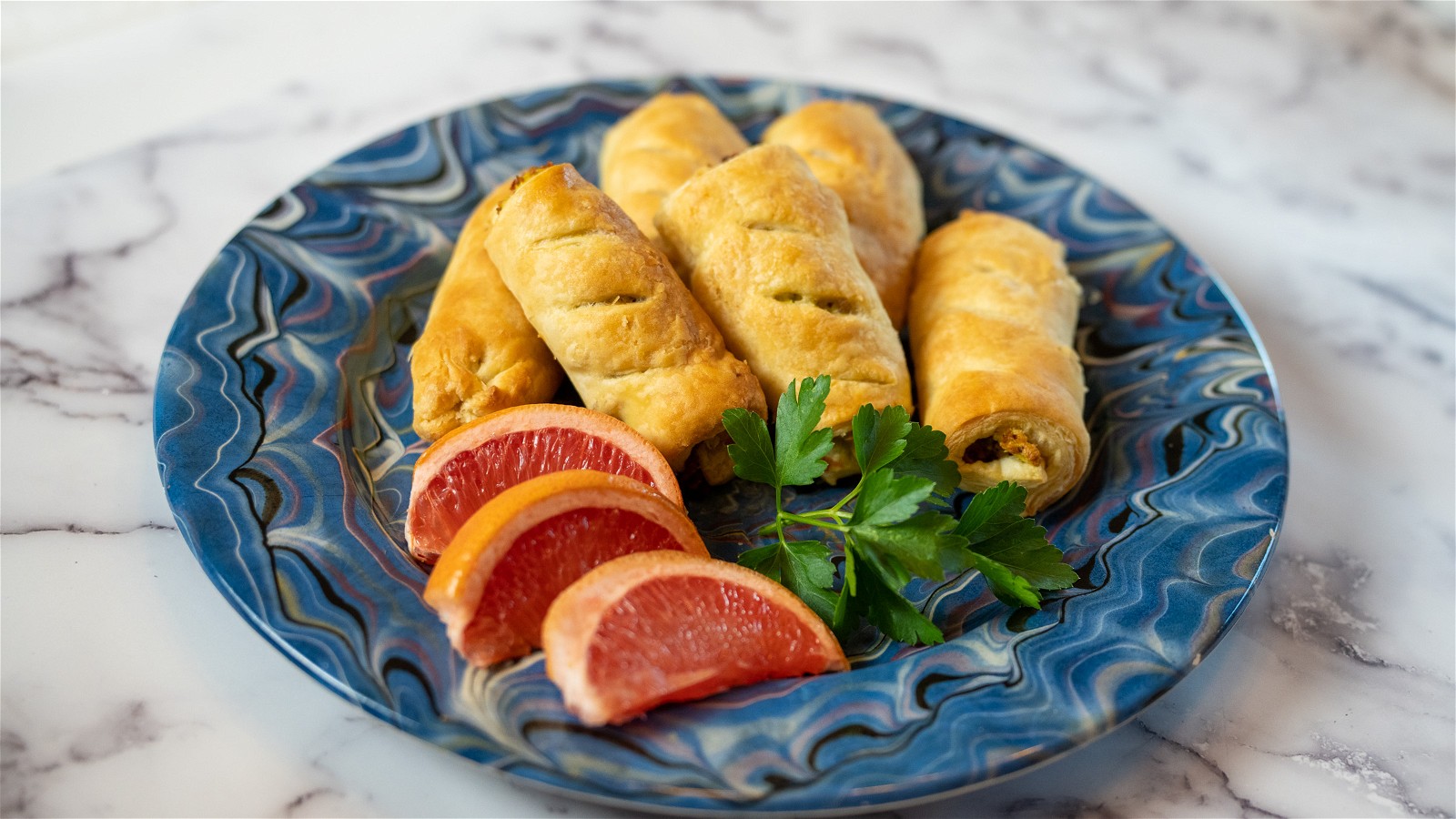 Image of Sausage Rolls w/ Links