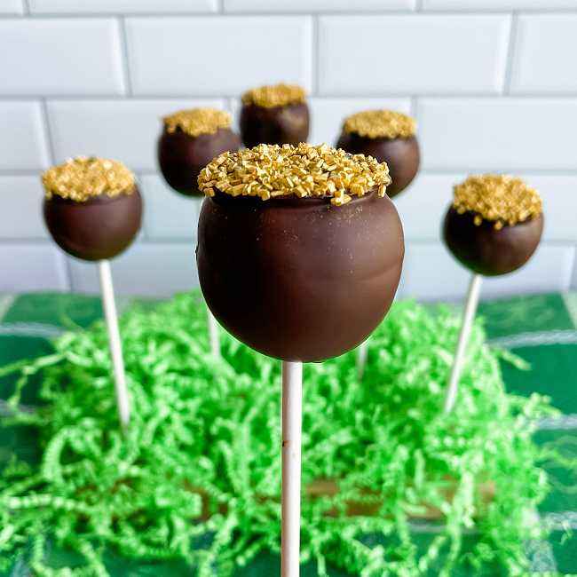 Image of St. Patrick's Day Pot of Gold Brownie Pops