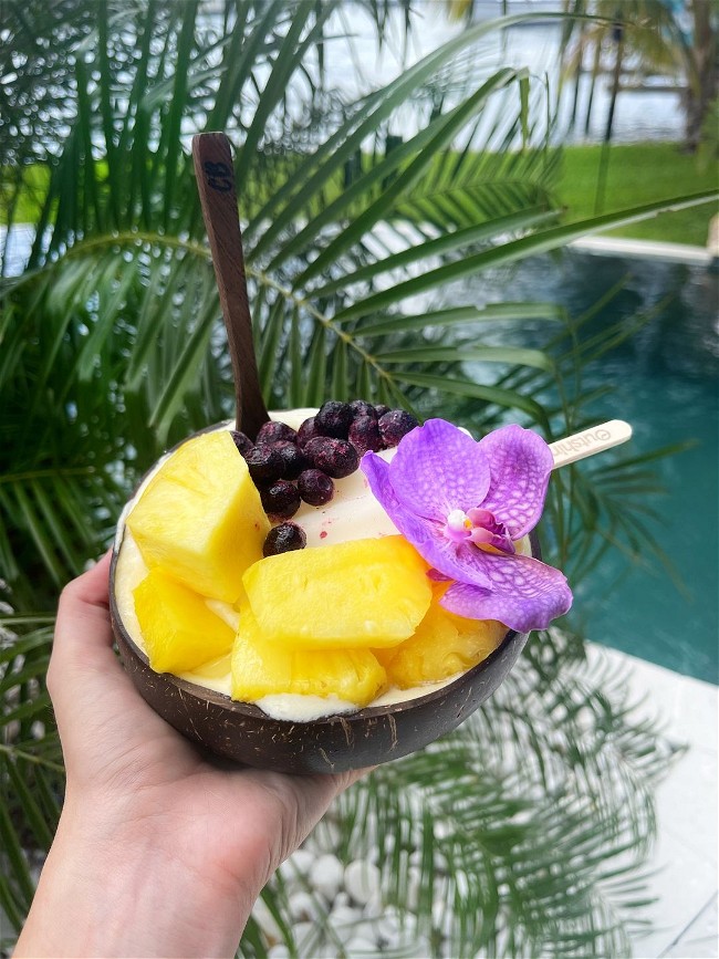 Image of Mango-Pineapple Smoothie Bowl
