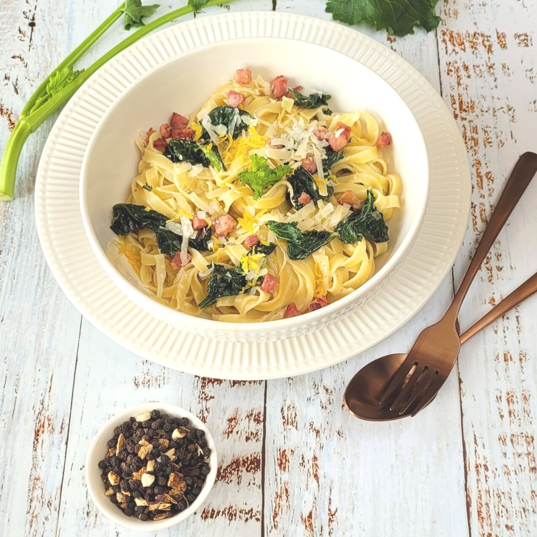 Pasta mit Cima di Rapa & Zitronenpfeffer, würzig & cremig frisch