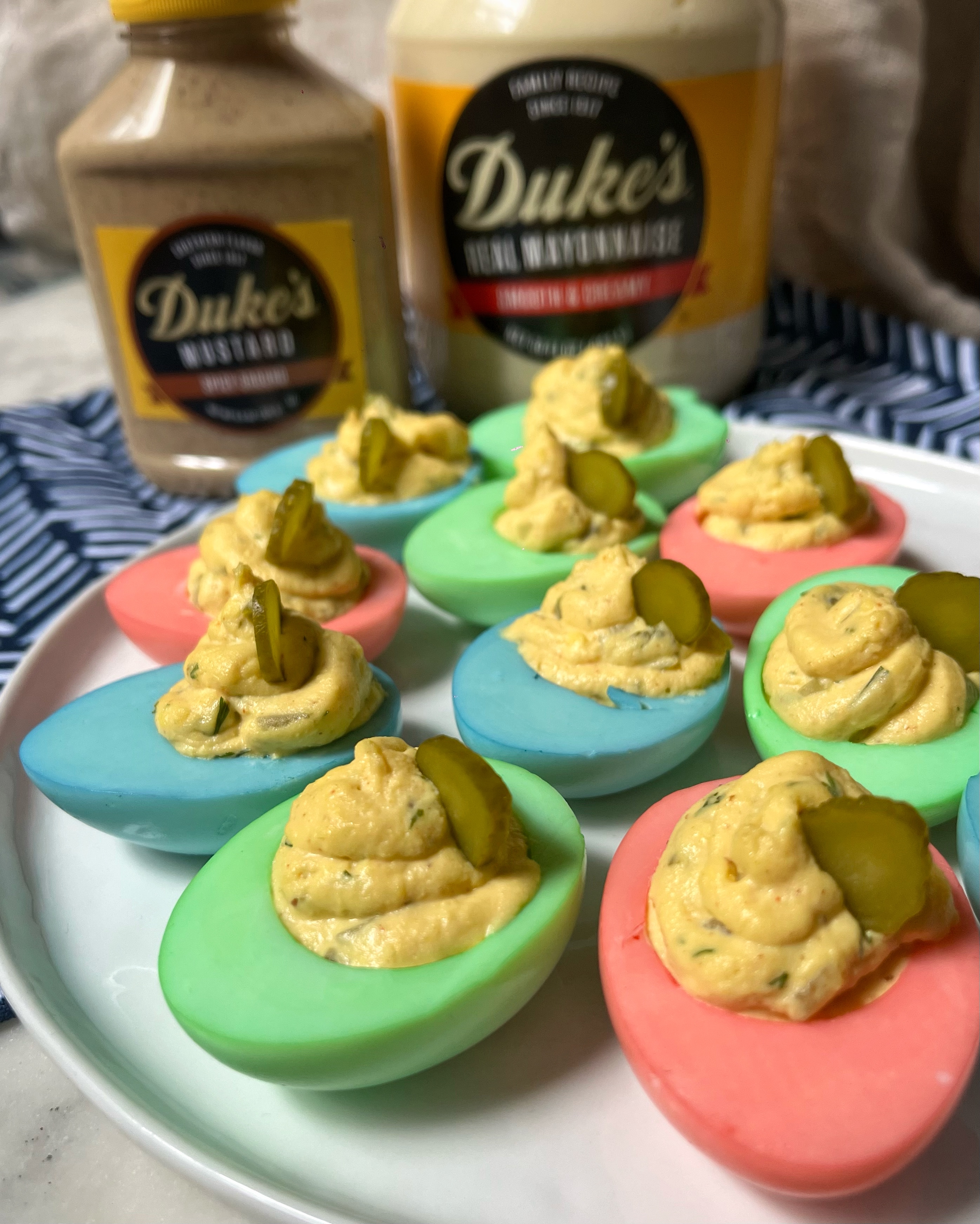 Dyed Deviled Eggs – Duke's Mayo