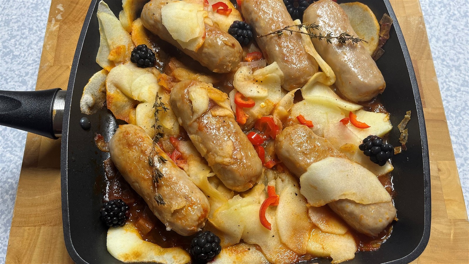 Image of Blackberry & apple sausage supper