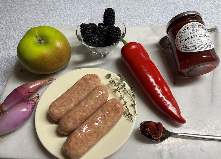 Image of  Serve with mashed or jacket potatoes and peas or corn.