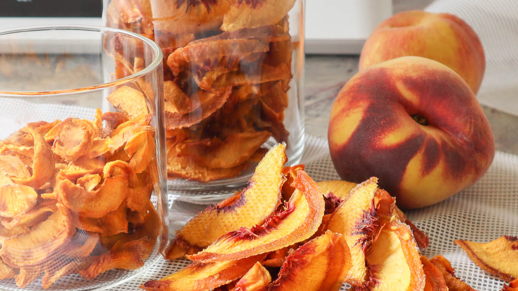 Image of How to dehydrate peaches