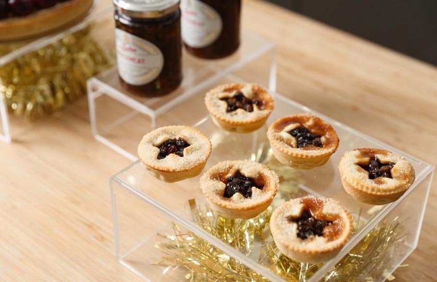Anna polyviou’s australian mincemeat tarts