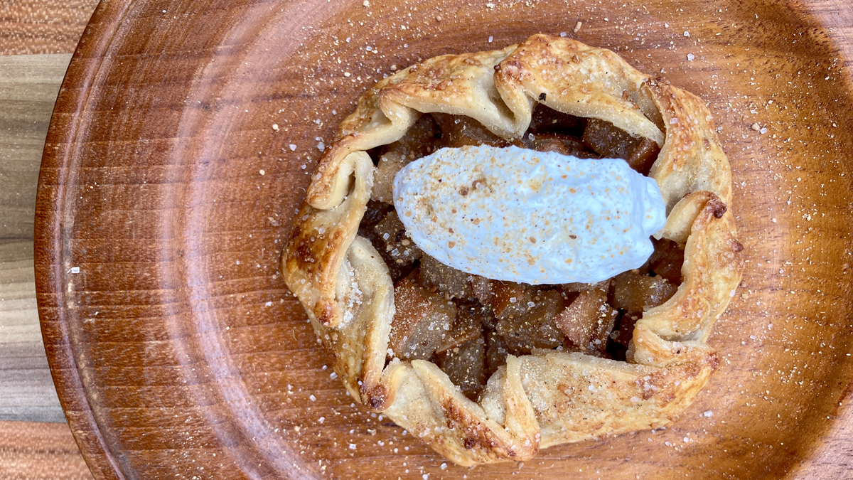 Mini Spiced Pear Tarts