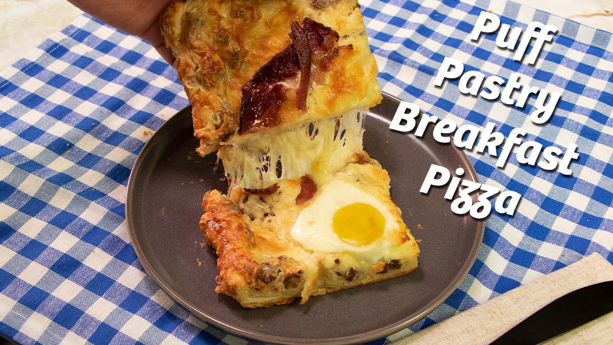 Halal Breakfast Pizza