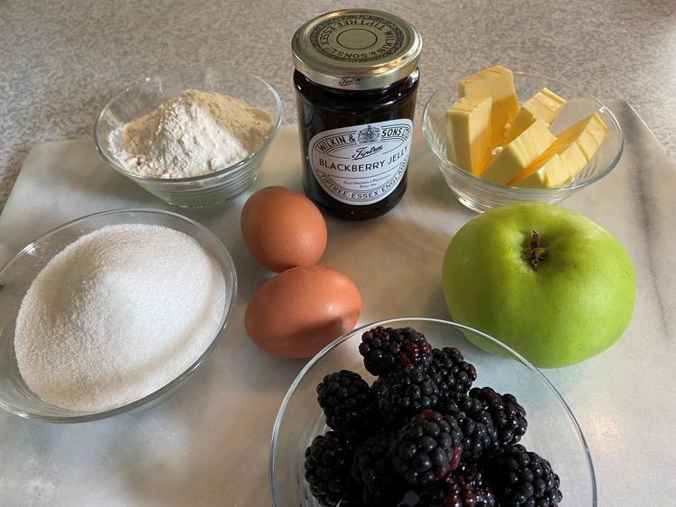 Image of Serve with fresh cream or custard.