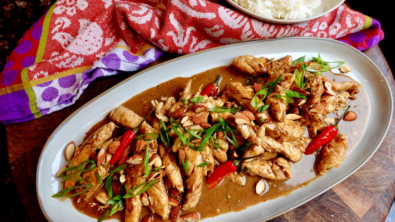 Image of Spicy Almond Chicken