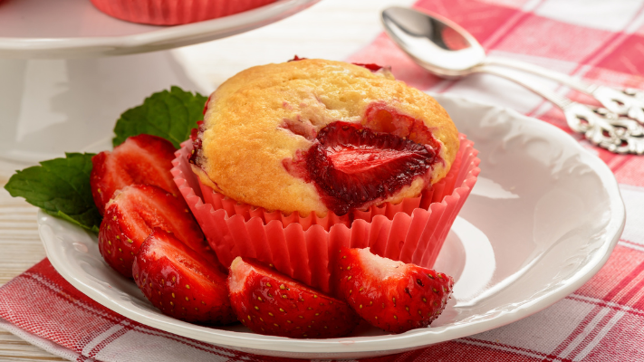 Image of Satisfying Strawbery Muffin