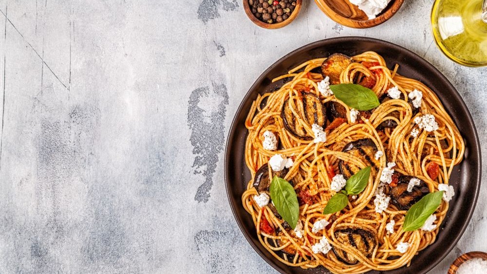 Image of Spaghetti mit Auberginen | mediterrane Geschmacks-Wohltat