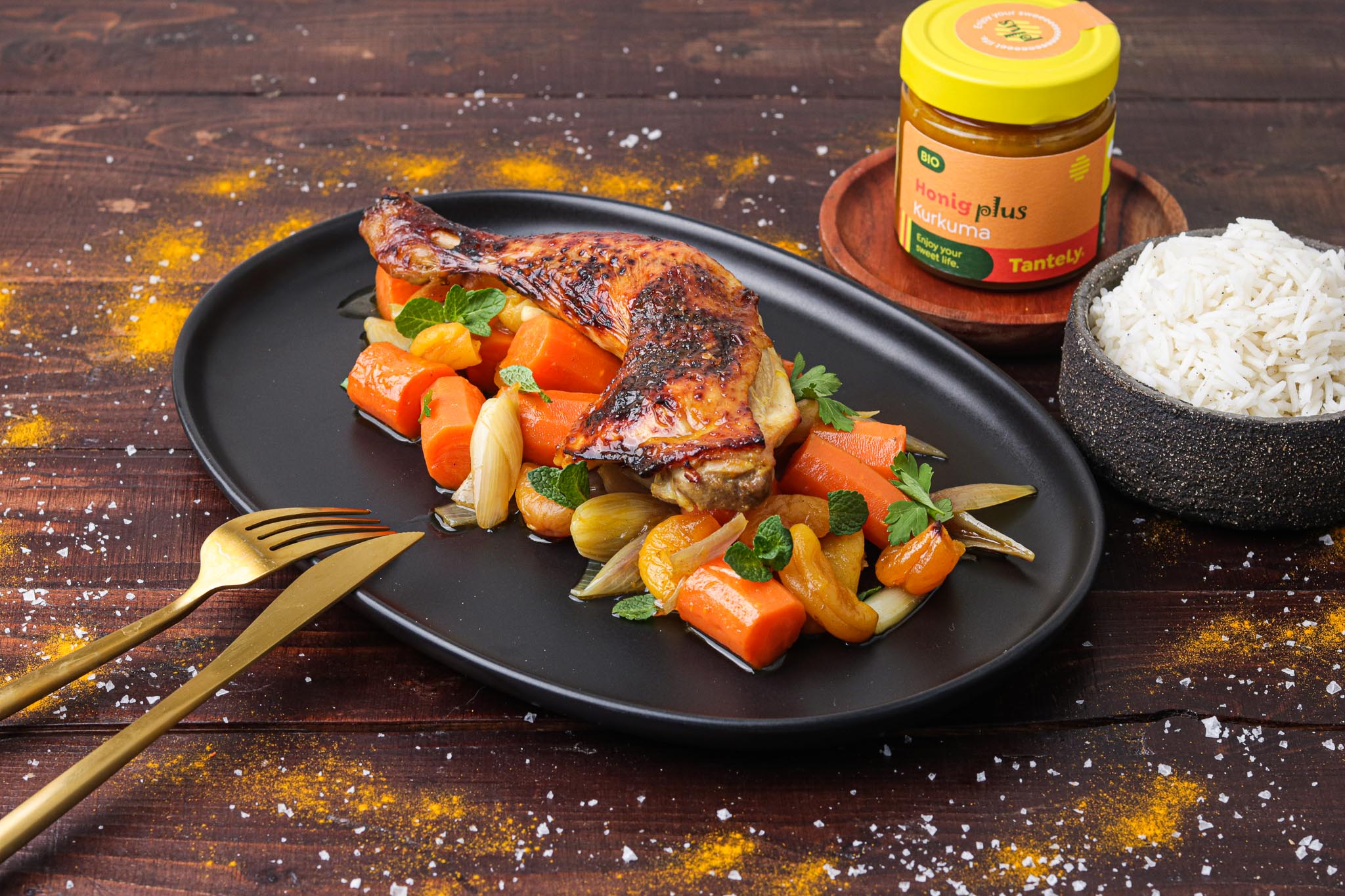 Mit Honig+Kurkuma glasierte Hähnchenkeule auf Gemüse – Foodoholic