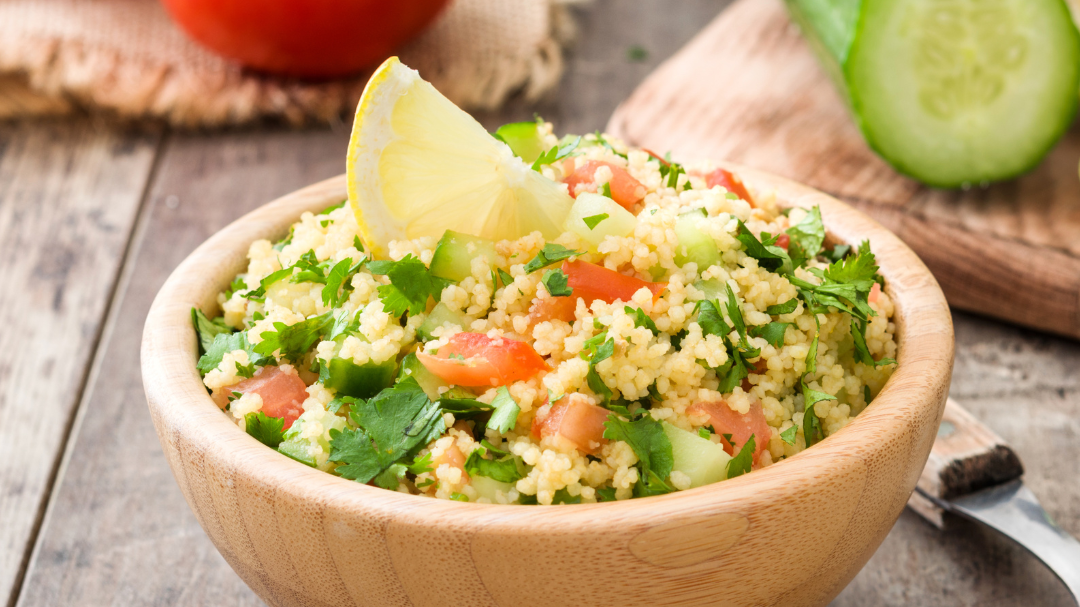 Image of Bowl de quinoa au saumon grillé et légumes rôtis titre