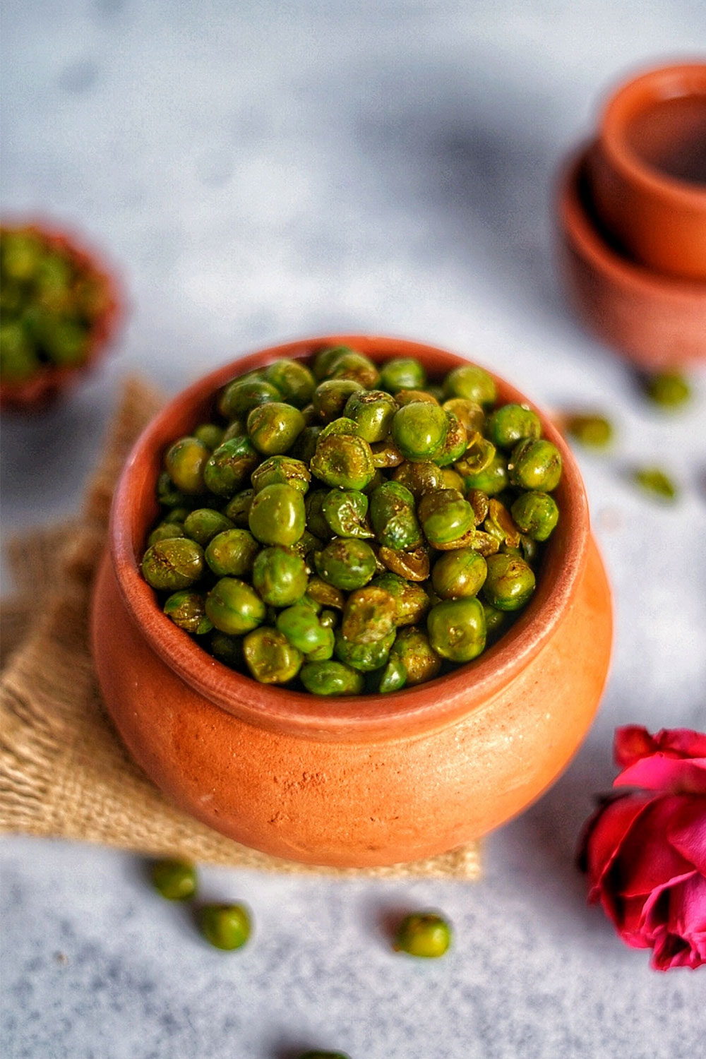 Spicy stir-fried peas