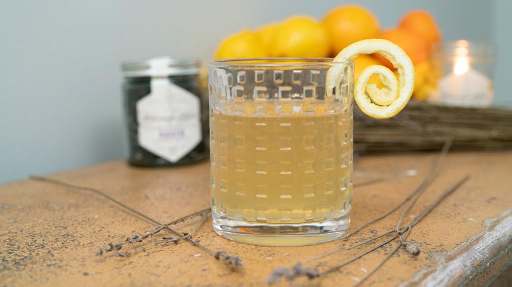 Earl Grey Tea Cocktail with Honey & Lavender