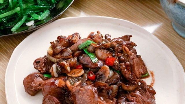 Image of Stir Fried Chicken Hearts (炒雞心)