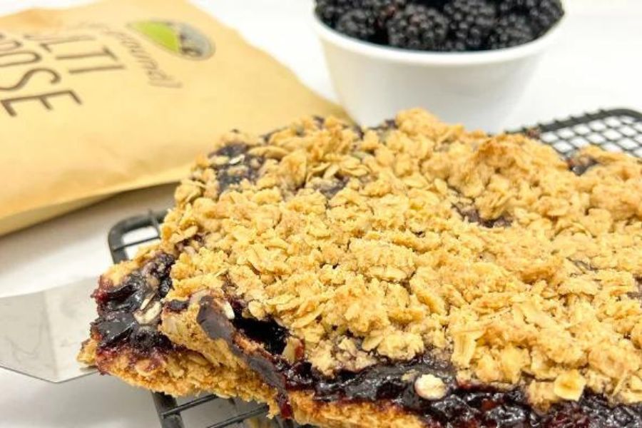Whole Wheat Blackberry Bars