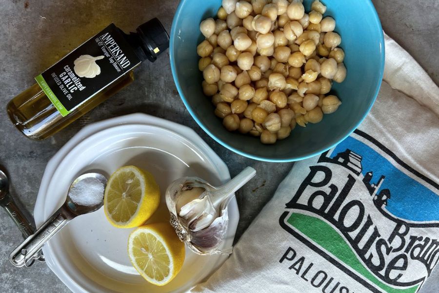 Caramelized Garlic Hummus