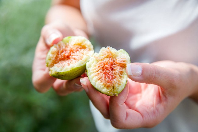 Image of Honey Pepper Fresh Figs Recipe