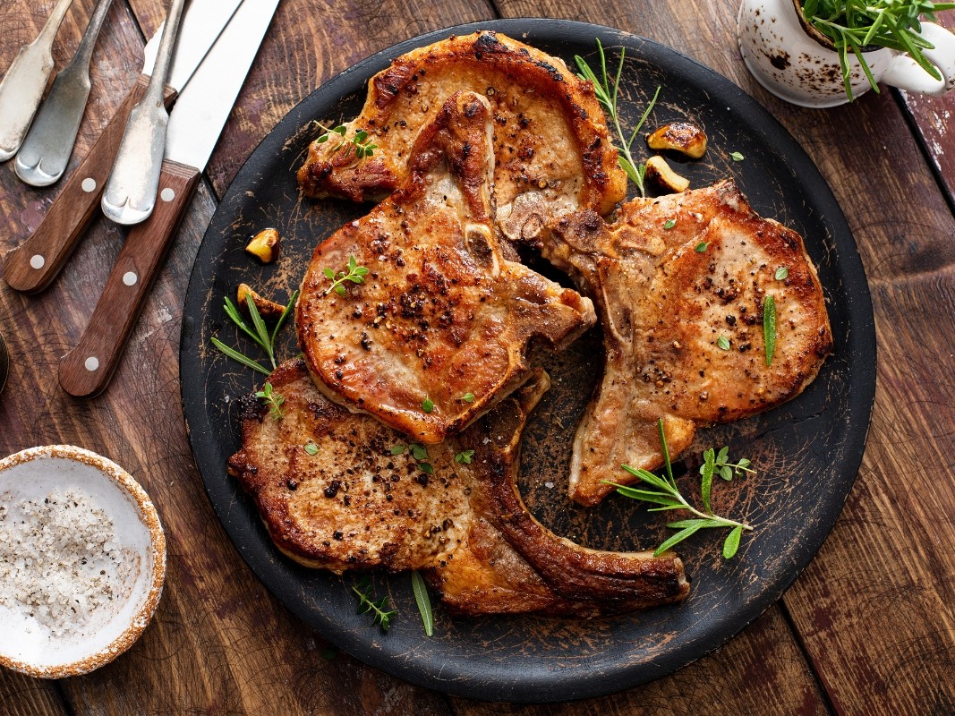 Cast Iron Boneless Pork Chop Recipes Oven Cast Iron Bone In Pork