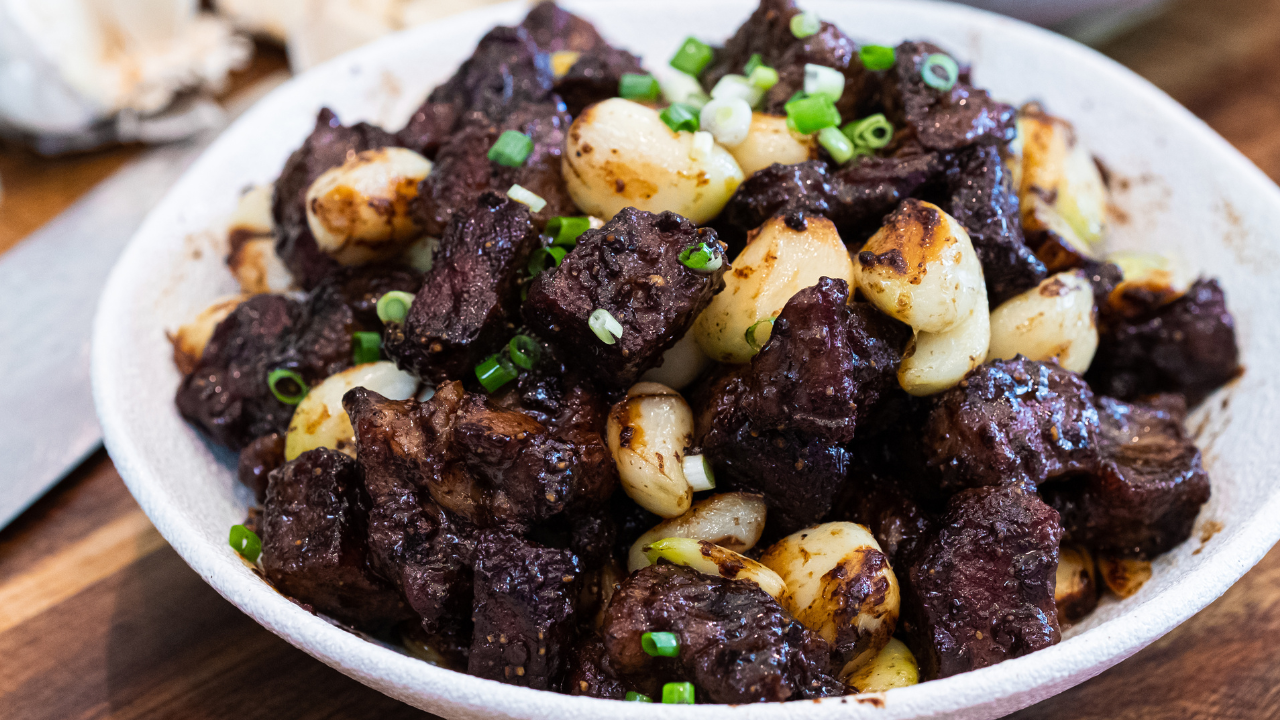 Image of Garlic Steak in Black Pepper Sauce (蒜子牛肉粒)