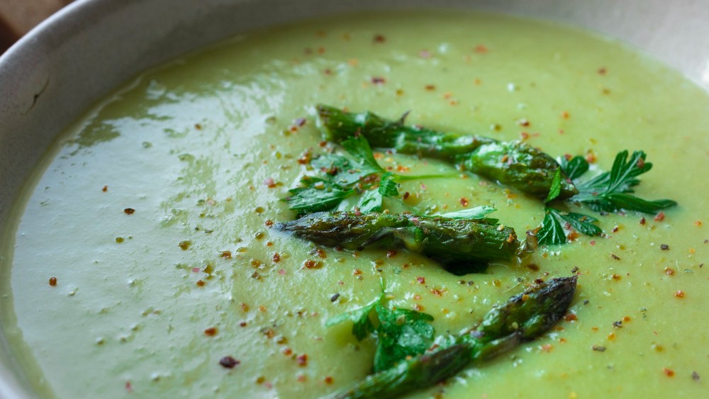 Image of Asparagus and spinach soup