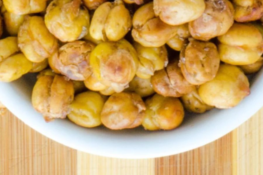 Smokey Bacon Roasted Chickpeas