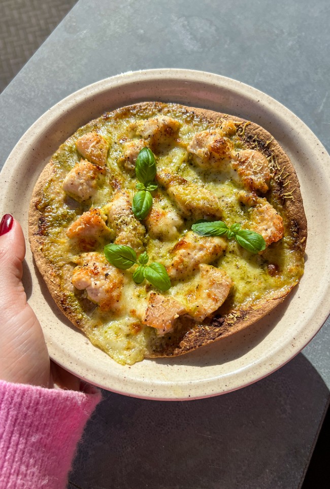 Image of Eiwitrijke Kip-Pesto Pizza Wrap