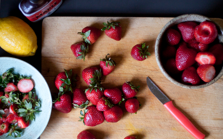 Image of Cut Strawberries in chunks 