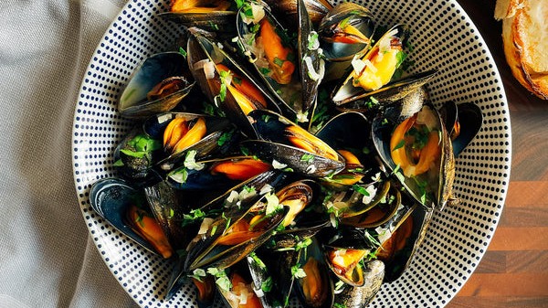 Image of Pesto Mussels Recipe