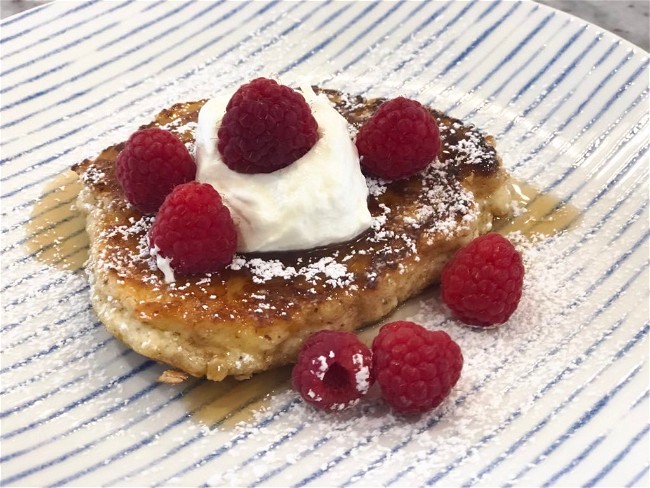 Image of Pancakes with Oat Crumble