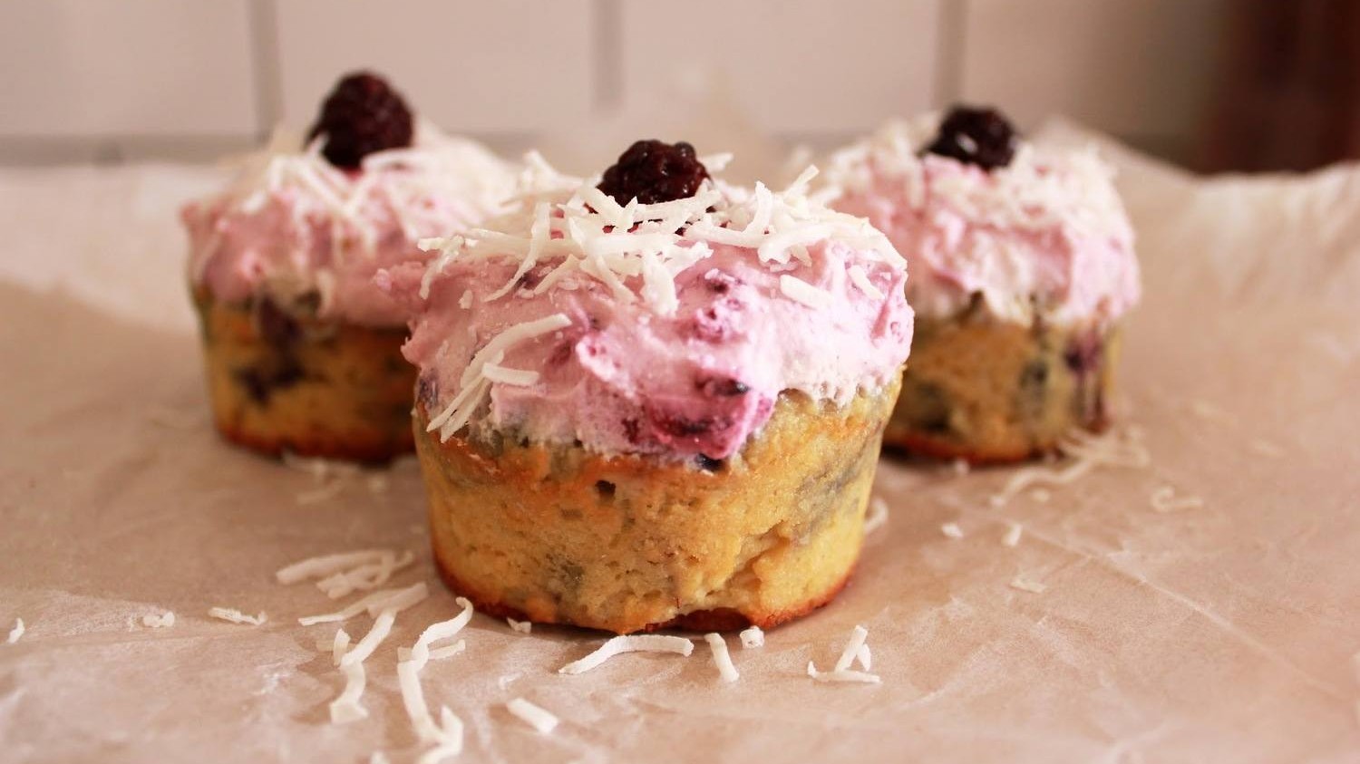 Image of Low Carb Blackberry and Coconut Cupcakes