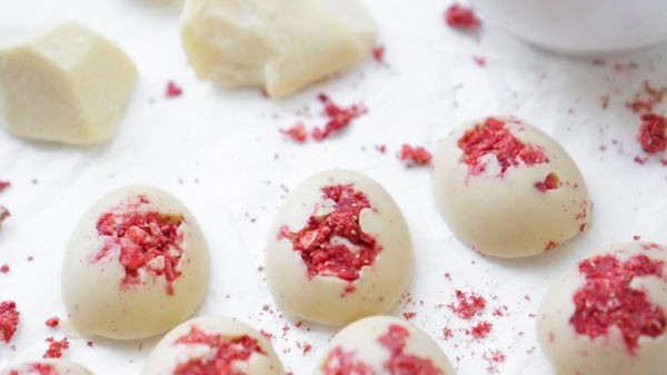Image of White chocolate and strawberry eggs