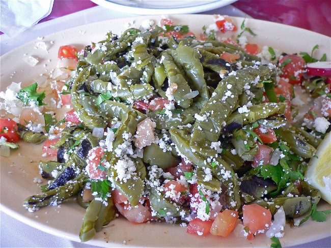 Image of Ensalada de nopalitos (cactus salad)