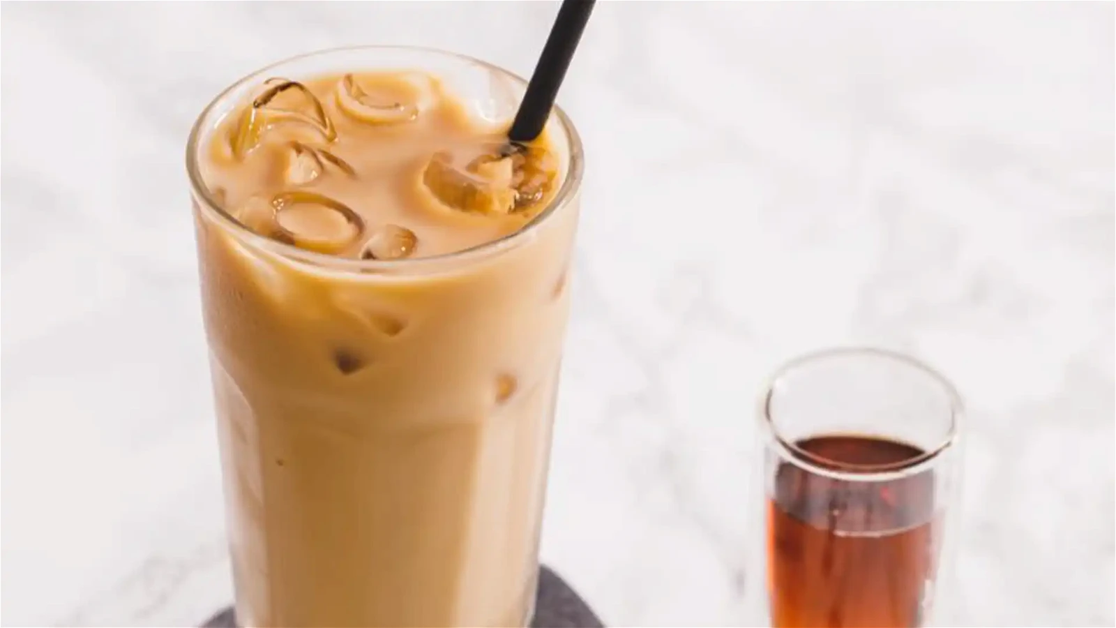 Image of Easy Recipe : Maple Vanilla Iced Coffee