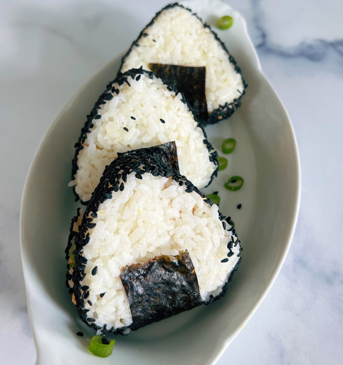 Spicy Tuna & Avocado Onigiri
