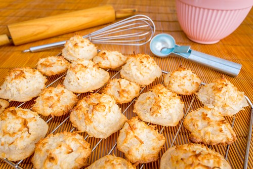 Image of Gluten Free, Sugar Free, Lemon Coconut Macaroons 