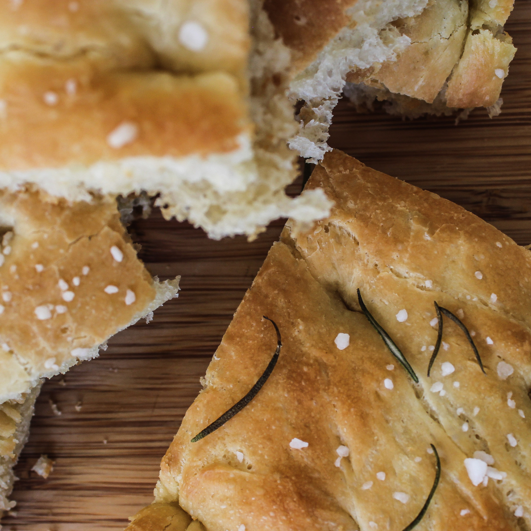 Recette facile de Focaccia aux Herbes de Provence et Sel Marin